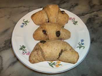 Award-Winning Cinnamon Raisin Bread or Rolls